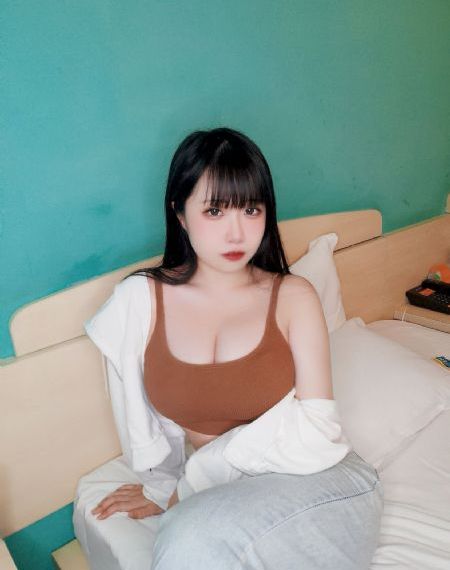 邻居漂亮的妻子5电影_720BD在线观看