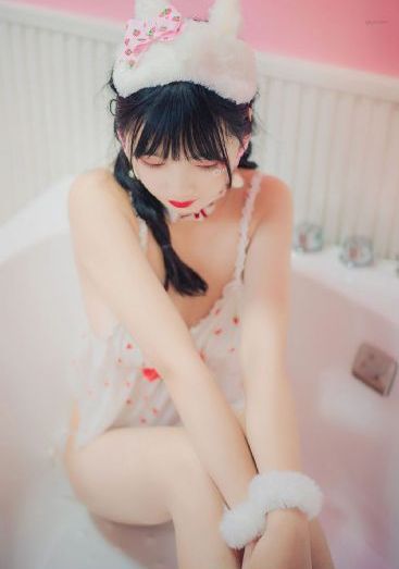 吊带袜天使观看_DVD在线观看高清